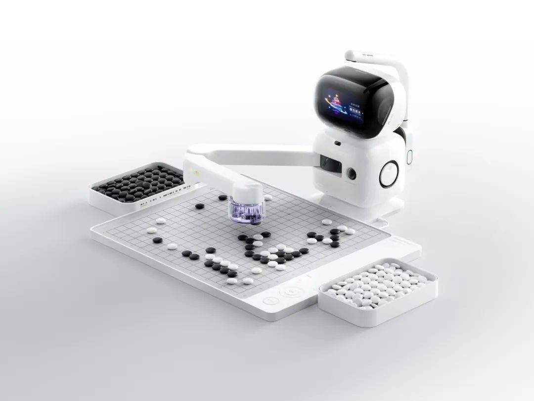 AI机器人逐渐融入生活，从AlphaGo到元萝卜