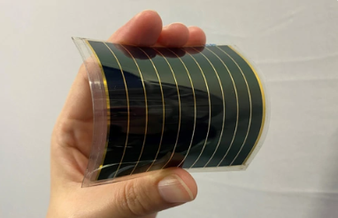 丰田合作Enecoat，研发适用于纯电动车顶的钙钛矿光伏