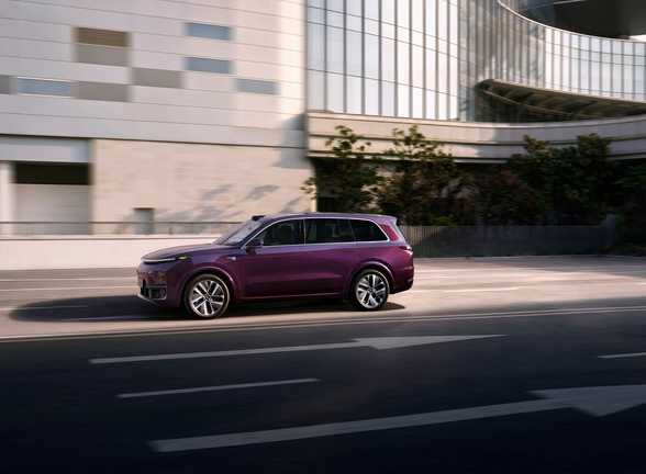 特斯拉价格战引发竞争 电动汽车市场价格下降