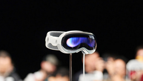 苹果Vision Pro头显：独特设计搭载全球首创操作系统