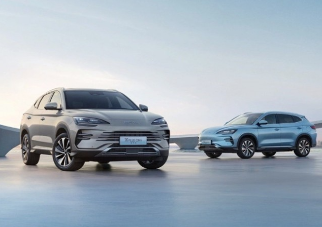 内外大变身!比亚迪宋PLUS冠军版亮相 海洋网内饰吸睛无数