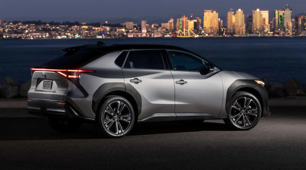 特斯拉继续称霸豪华品牌市场 品牌忠诚度高达68%