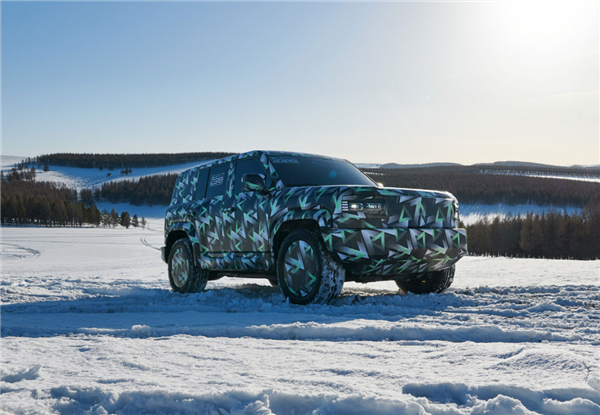 比亚迪旗下新品牌方程豹发布首款车型“豹5”，续航超过1000公里