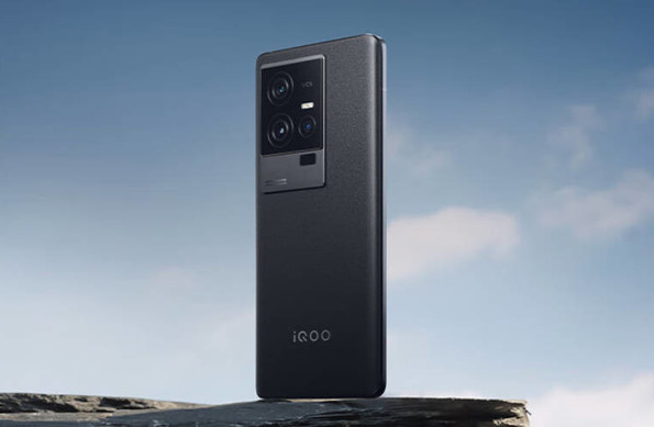 iQOO 11S震撼登场:200W超快充、IMX866主摄 引领手机科技潮流!