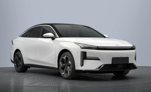 吉利银河 L6:A+级轿车尺寸曝光,外观配置多样化