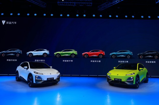 领先同级配置！深蓝S7引领中型SUV市场风潮