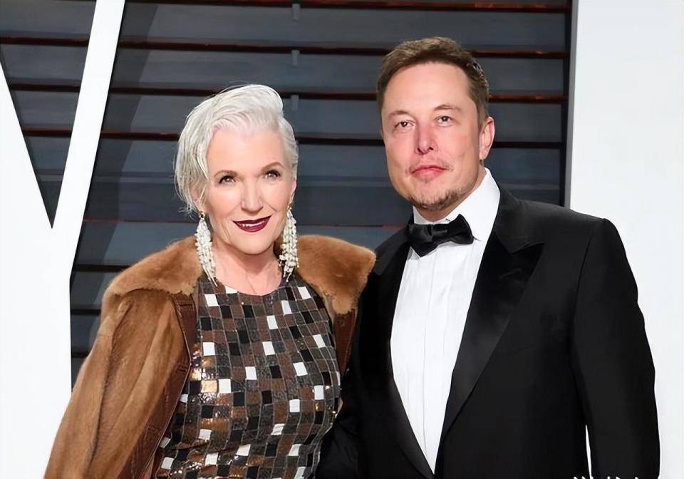 马斯克回应“人工智能让一切变得更好”:我们已经是半机器人了