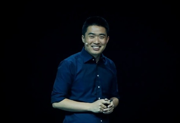 蔚来车主嘲讽理想抄袭 李想回怼:连车轮都是你们家发明的