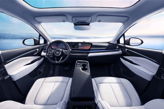 别克ELECTRA E4:设计动感十足,内饰科技感爆棚