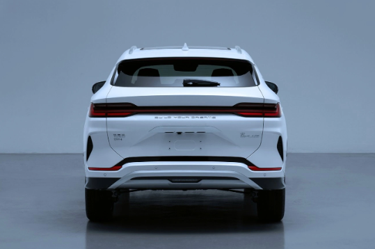 比亚迪宋 PLUS 冠军版预售即将开始,混动与纯电双重选择