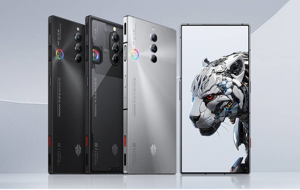 红魔8S Pro游戏手机震撼亮相:超强配置引领行业潮流