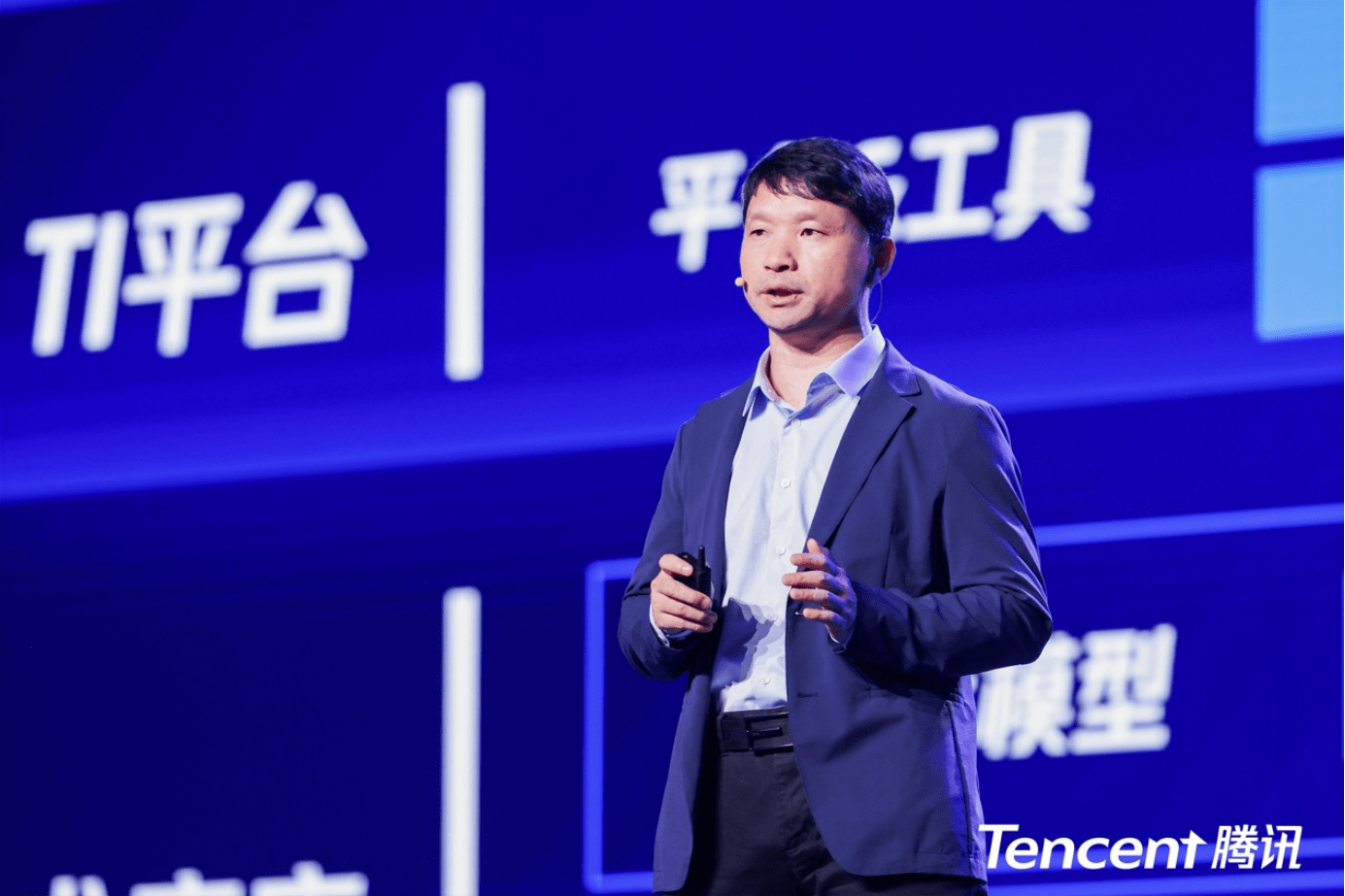 2023世界人工智能大会：腾讯云MaaS再升级，AI for Science取得新突破