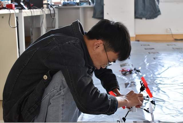 广州城建职业学院：无人机应用技术 | 极致飞行，领航未来