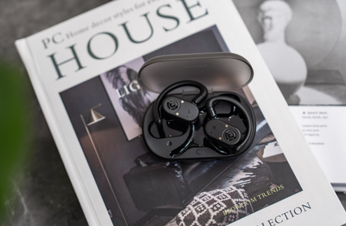 飞利浦“开挂“耳机A6708评测:高音质与0戴感的碰撞