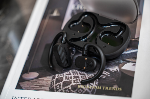 飞利浦“开挂“耳机A6708评测:高音质与0戴感的碰撞