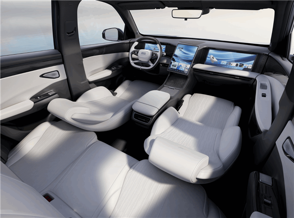 吉利银河新能源汽车银河L7量产下线，创纪录用时33天