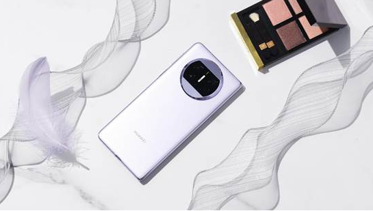 极致创新科技 华为Mate X3引领折叠屏手机革命