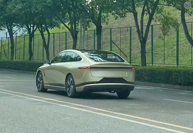 A07亮相！长安启源品牌推出全新中大型新能源车型