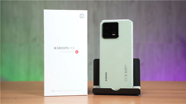 小米14即将发布:突破边框限制,打造极窄边框旗舰手机