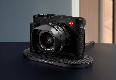 专为徕卡Q3相机设计：Leica Drop XL无线充电板亮相