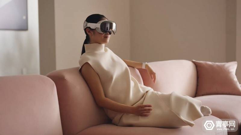 彭博社:苹果Vision Pro曾测试VR手柄追踪方案