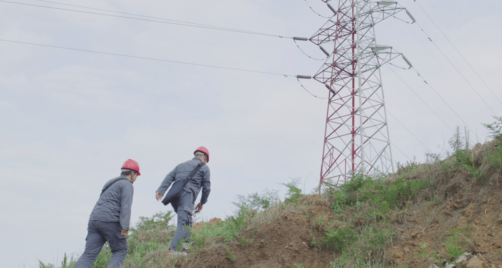 贵州今年将实现全域输电线路无人机“一键起飞”