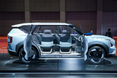 环保创新设计!起亚EV5引入对开门设计和环保材质