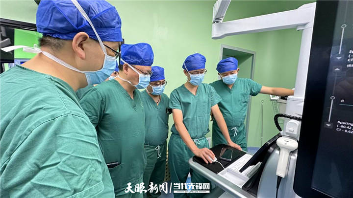 遵义市首次引入手术机器人，成功实施全膝关节置换术