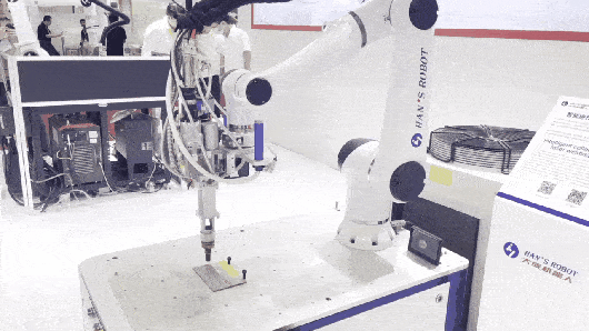 大族机器人埃森秀：焊接机器人齐亮相，实战应用引围观