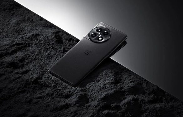 一加Ace2 Pro利用航天级新材料突破性能，引人注目！