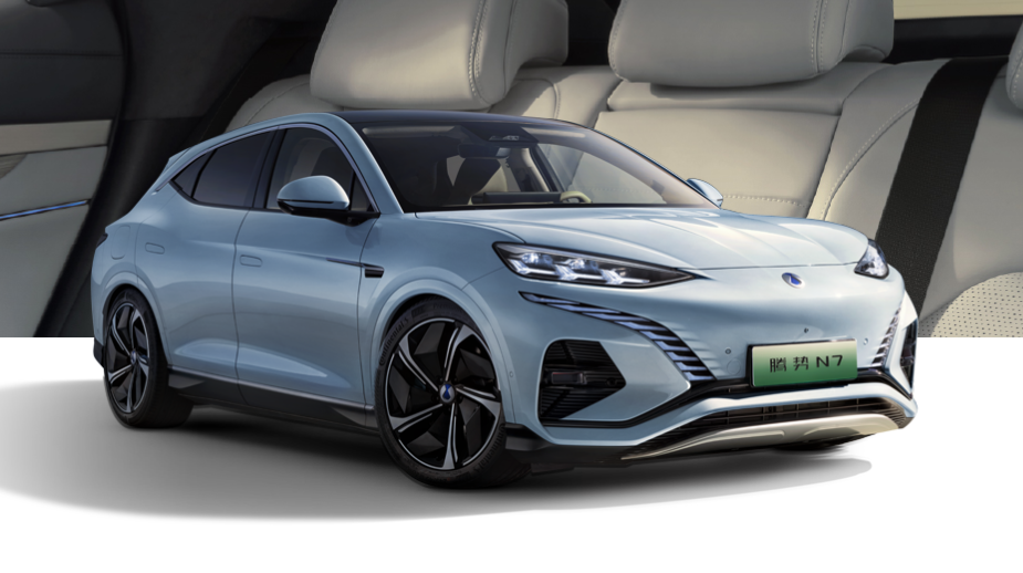 比亚迪新能源汽车创造历史，罗振宇荣幸拥有腾势 N7作为第 500 万辆下线车款