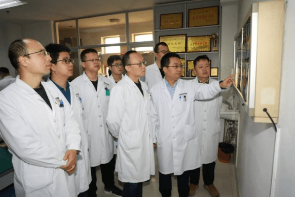 宝鸡市中心医院融合OLIF和骨科手术机器人微创技术，让腰椎退变患者受益