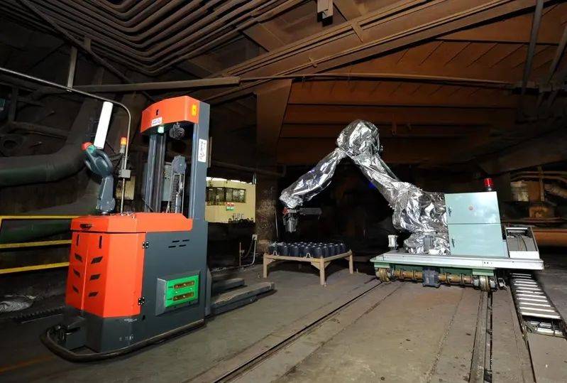 宝钢股份成功打造智能工厂,超过千台“宝罗”机器人已落地运行!