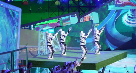 成都大运会闭幕式引入人形机器人展示表演