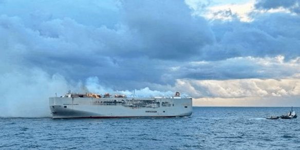 豪车遭遇火灾，货船悲剧曝光