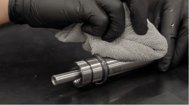 令人震惊的特斯拉机器人