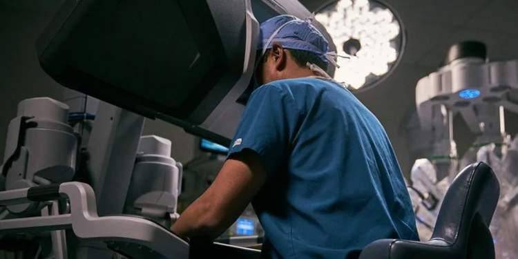 可应用于多种腔镜手术!国产达芬奇手术机器人即将面世