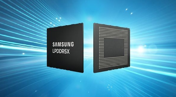 三星S24系列开创先河,率先采用M13面板,引领手机创新