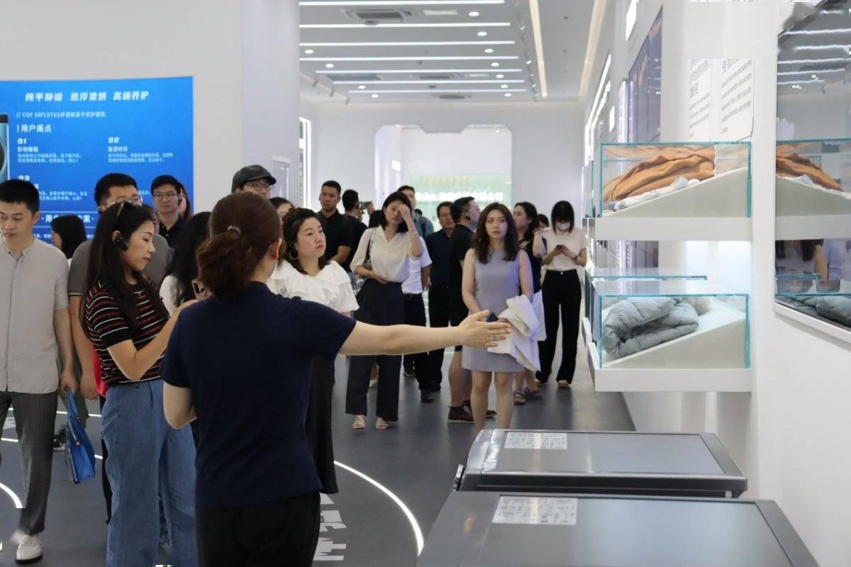 走进首家“元宇宙”未来工厂,卡奥斯探知工业之旅出发!