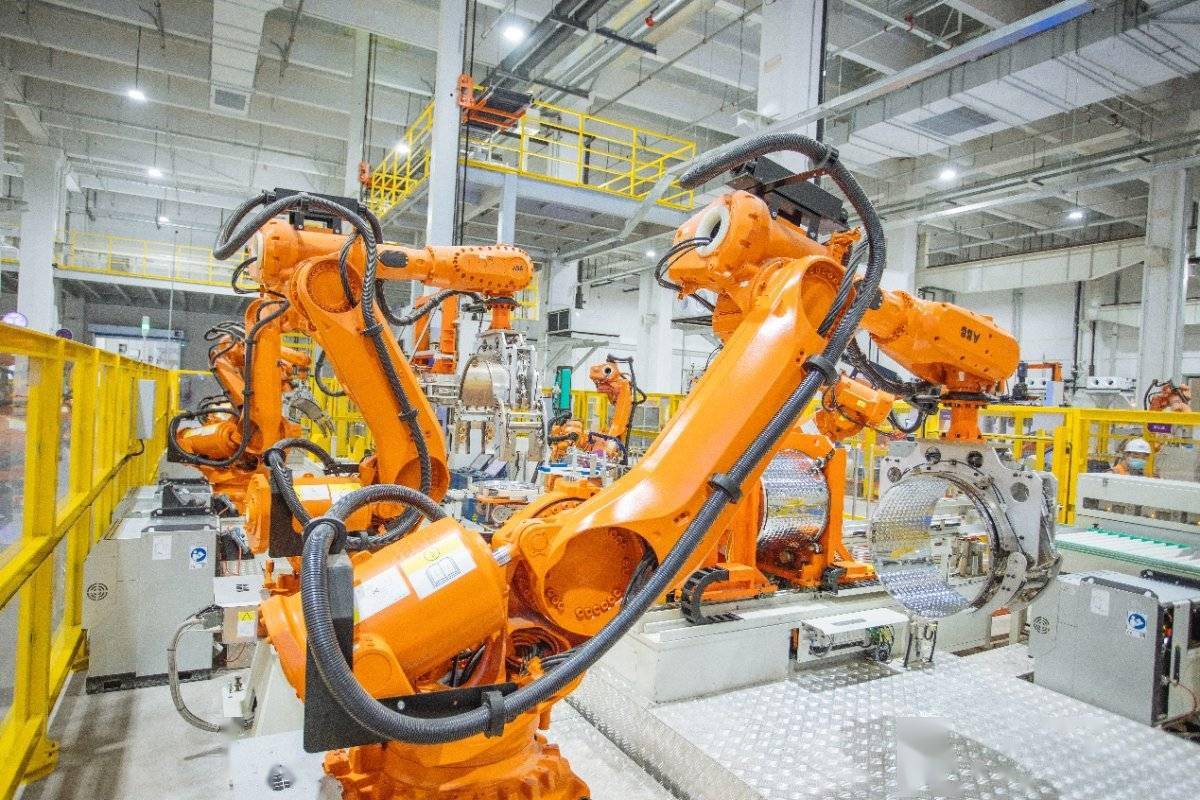 走进首家“元宇宙”未来工厂,卡奥斯探知工业之旅出发!