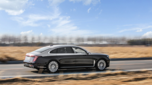 红旗汽车发布2023款H9：外貌升级引领智能潮流