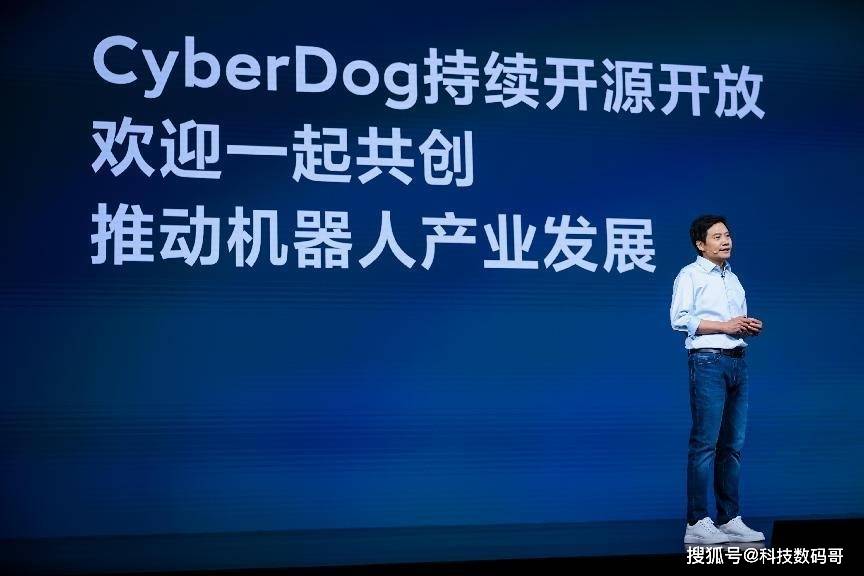 郭帆合作小米推出全新仿生机器狗，《流浪地球》导演携手打造