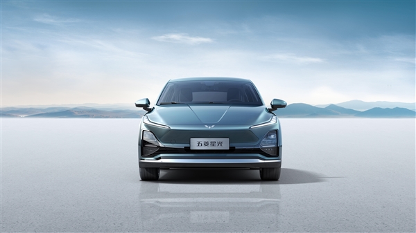 五菱星光官图首度曝光：完美融合纯电动和插混动力