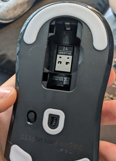 全新雷蛇毒蝰V3无线版鼠标在eBay曝光，引发热议