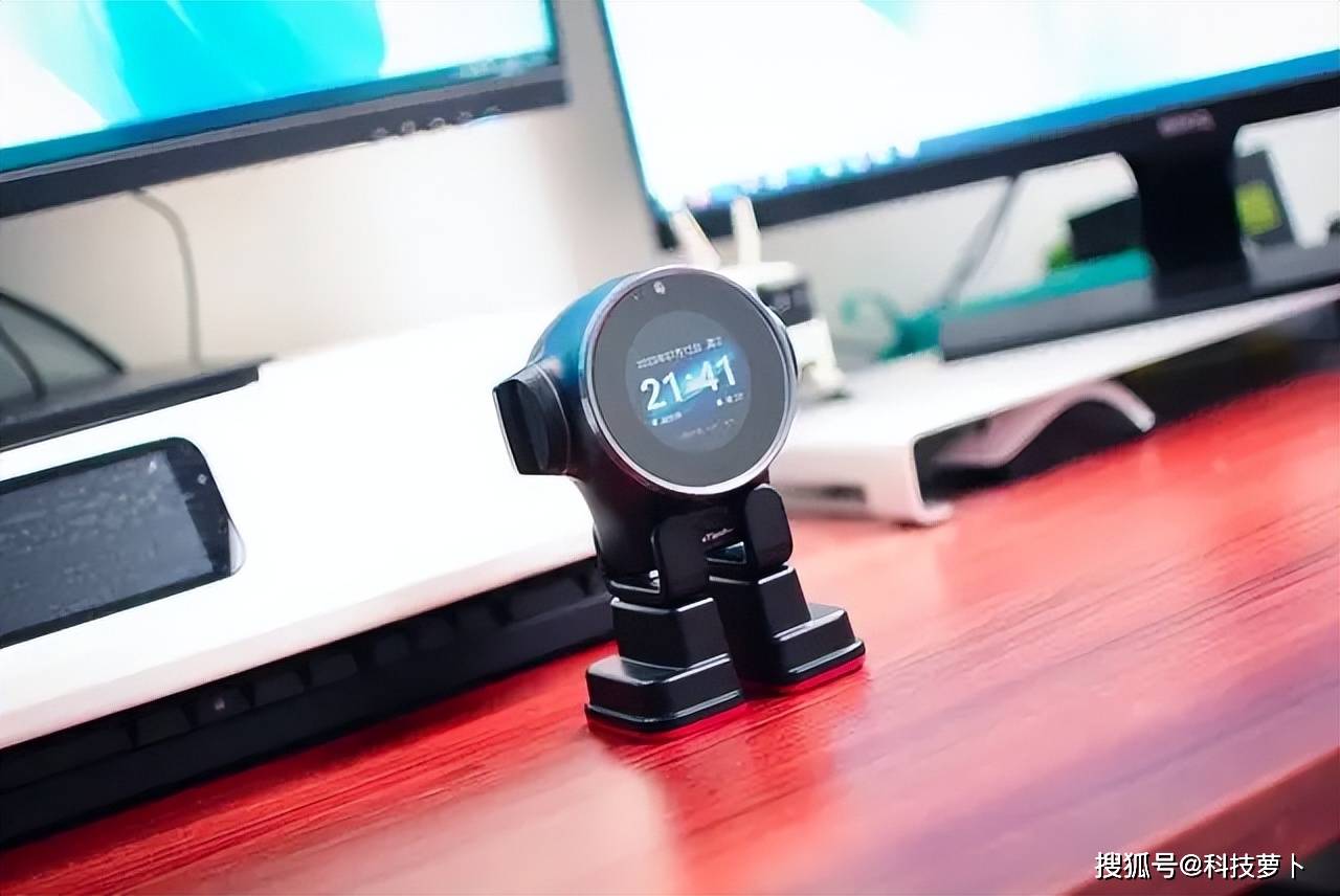 找对了风口想不火都难，乐天派机器人，安卓机器人的最终形态？