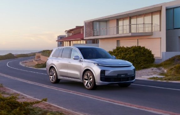 理想汽车2023年第二季度财报显著增长：营收飙升 净利润逆势上升！