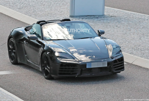 电动跑车新势力！保时捷推出电动718 Boxster EV 性能挑战保时捷911