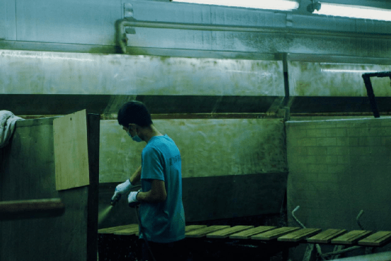 机器人+家具产业怎么做？这家企业创新开拓“共享工厂”模式