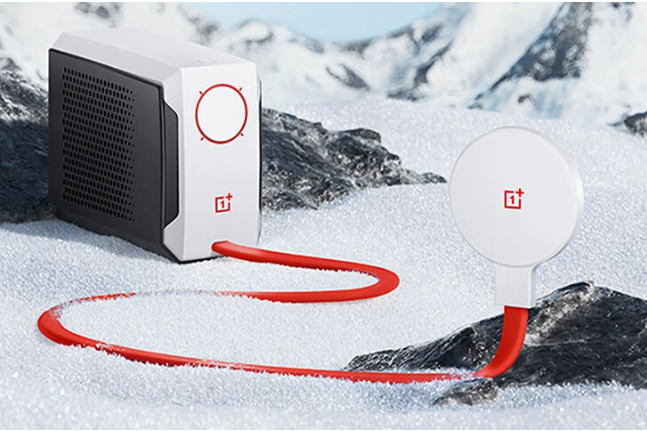 一加手机官方推出具有液冷散热器和磁吸无线充技术的新款手机,实现同时游戏、充电和散热