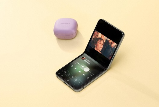 折叠屏智能手机的革命:全新Galaxy Z Flip5实现全面升级